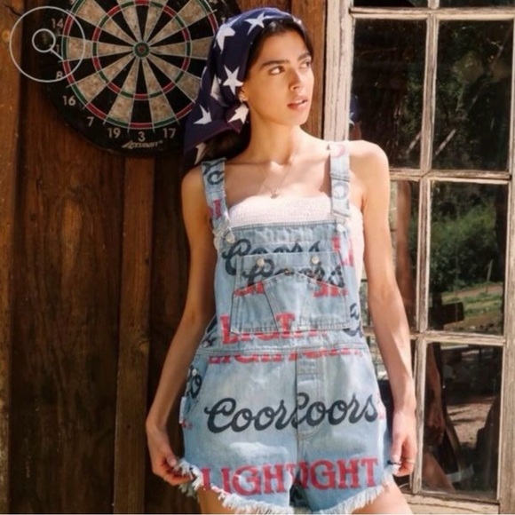 NWT Rare The Laundry Room Coors Light Denim shortalls M Denim Shorts Overalls - Picture 1 of 9